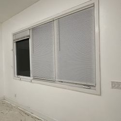 venetian blinds