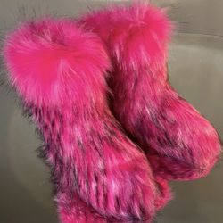 Rosie Pink Faux Fur Boots size 6.5, 7 Message True Size & Order