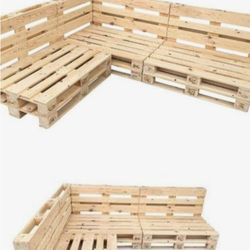 Customized pallet furniture for terraces  and garden.
