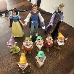 Snow White Cake Topper 
