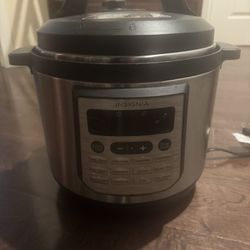 Insignia Cooker