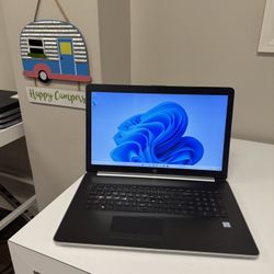 HP 17” Laptop 1.8ghz Core i5-8250U 8gb RAM 1TB HDD Windows 11 Home 