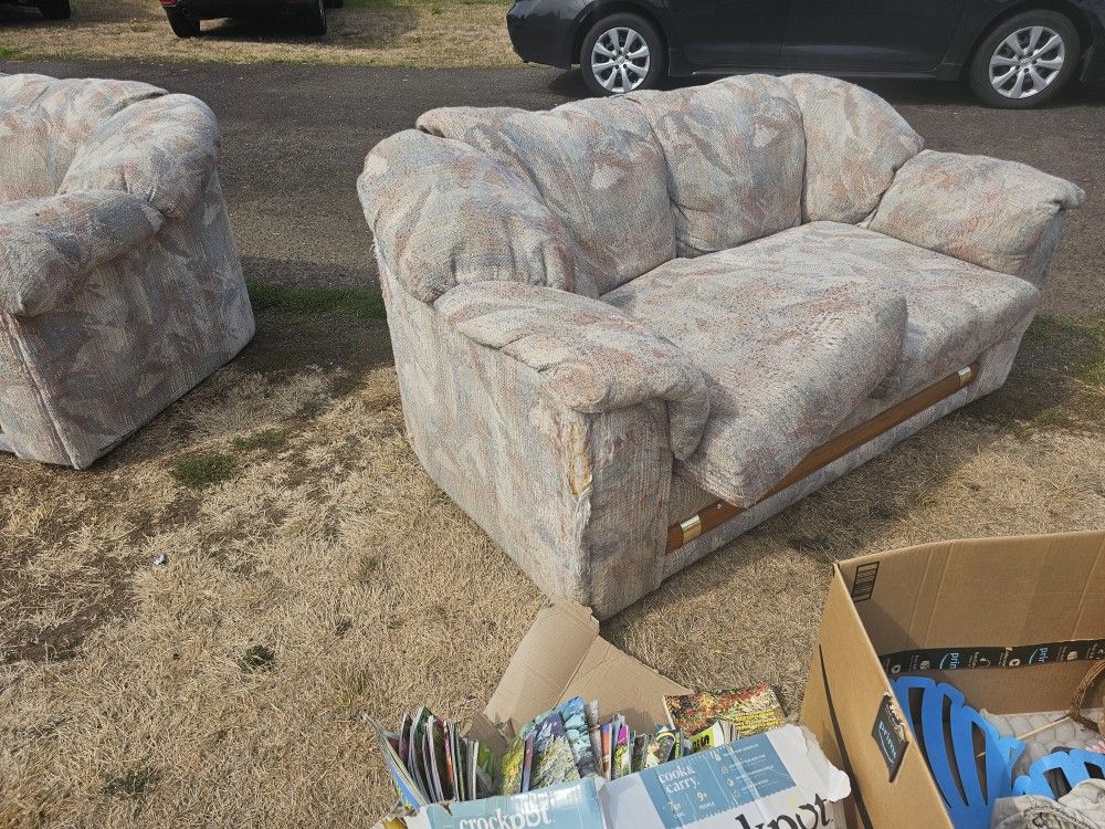 Couch /loveseat