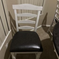 Dining Room Table With Chairs 