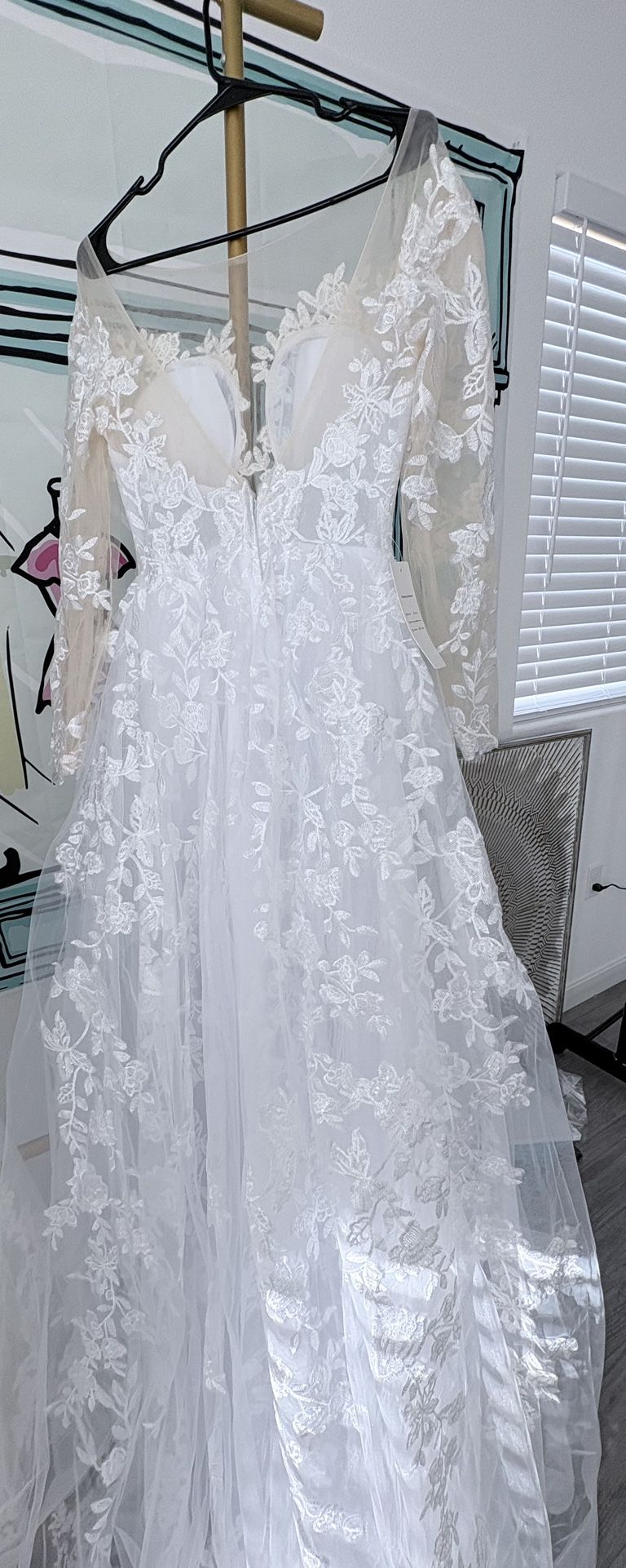Stunning White Wedding Dress