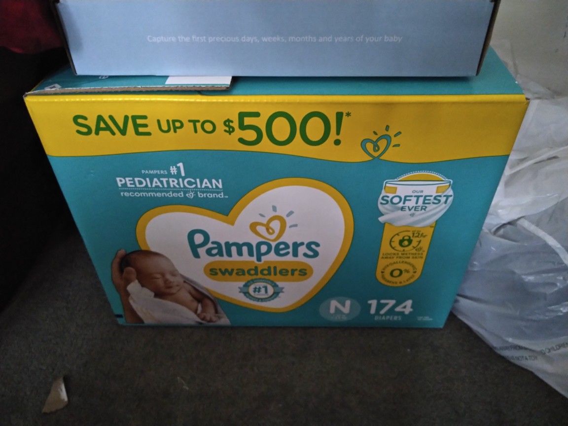 Newborn Pampers Diapers