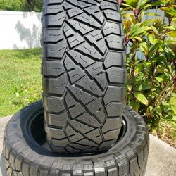 35x13.50x20 NITTO RIDGE GRAPPLER 