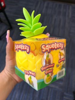 Pineapple squeeezy