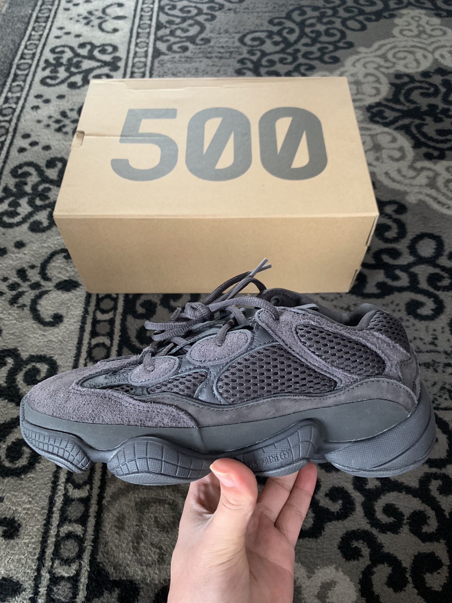 adidas gazelle silver green womens F36640 Adidas Yeezy 500 Utility Black [USED]