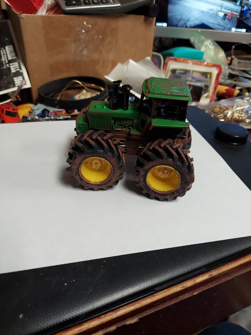 John Deere Tractor. 5 Inches Long  Very Nice