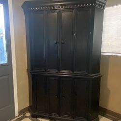 Corner Cabinet 