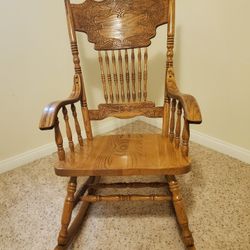 Oak Rocking Chair- Excellent Condition