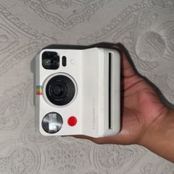 PolaroidNow