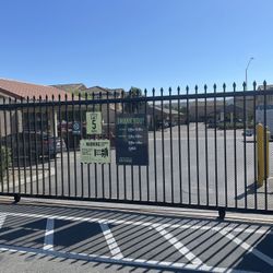 Sliding Gate 