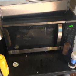 Mini Fridge/Freezer Combo Crockpot Microwave