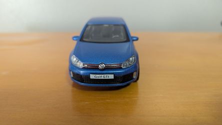 1:36 Scale Diecast Volkswagen Golf GTI in Blue by RMZ City
