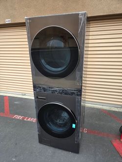 LG thinQ Stackable Washer And Gas Dryer