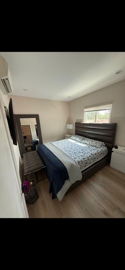 King Size Bed Frame and Matching Bed Bench