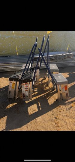 Stools for sale $20 each firm