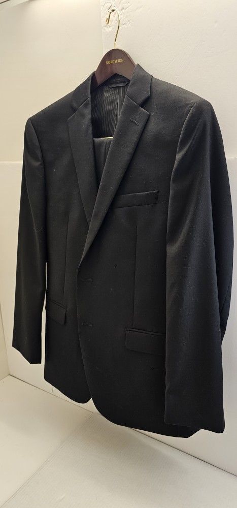 Calvin Klein classic black Men’s Slim Fit Suit 40R Jacket / 36x34 Pants – 100% Wool