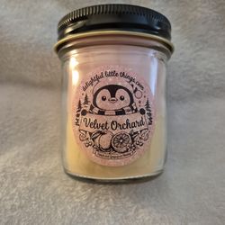 ​Velvet Orchard – Handcrafted 8 oz Scented Candle