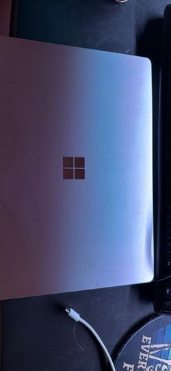 Microsoft Surface Laptop