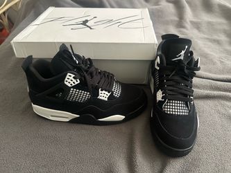 Jordan 4 white thunders