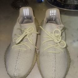 ADIDAS BOOST SNEAKERS.  SIZE 5.5