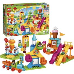 Lego Duplo Carnival Building Set 10870•Retired Set•Plus Two 16 X16 Duplo Green Base Plates & An Extra Bag Of Color Coordinated Duplo Blocks• 