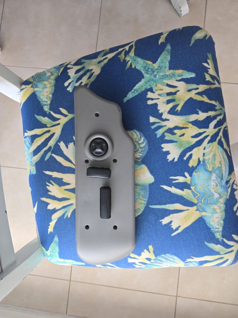GM Seat Switch &  Passenger Seat 