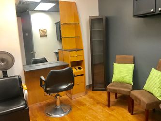 Hair Wall Station