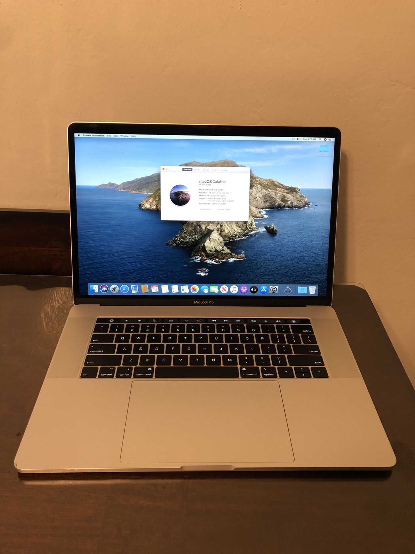 MacBook Pro 15” 2018 (TouchBar) Upgraded 2.6GHz I-7, 16GB Ram, 4GB Graphics, 512Gb SSD
