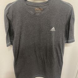 Adidas Men’s Dri Fit Gray Dotted Short Sleeve Shirt, Medium