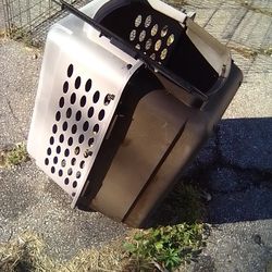 2 Dog Cages And Retriever Carrier