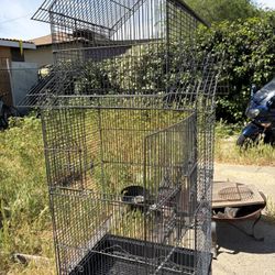 Small/Medium Bird Cage On Rolling Stand 