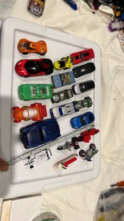 Mixed Lot of Die-Cast Toy Cars