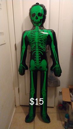 Halloween Skeleton Decor