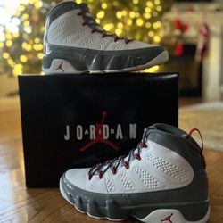 Jordan 9 Fire Red Sz 12
