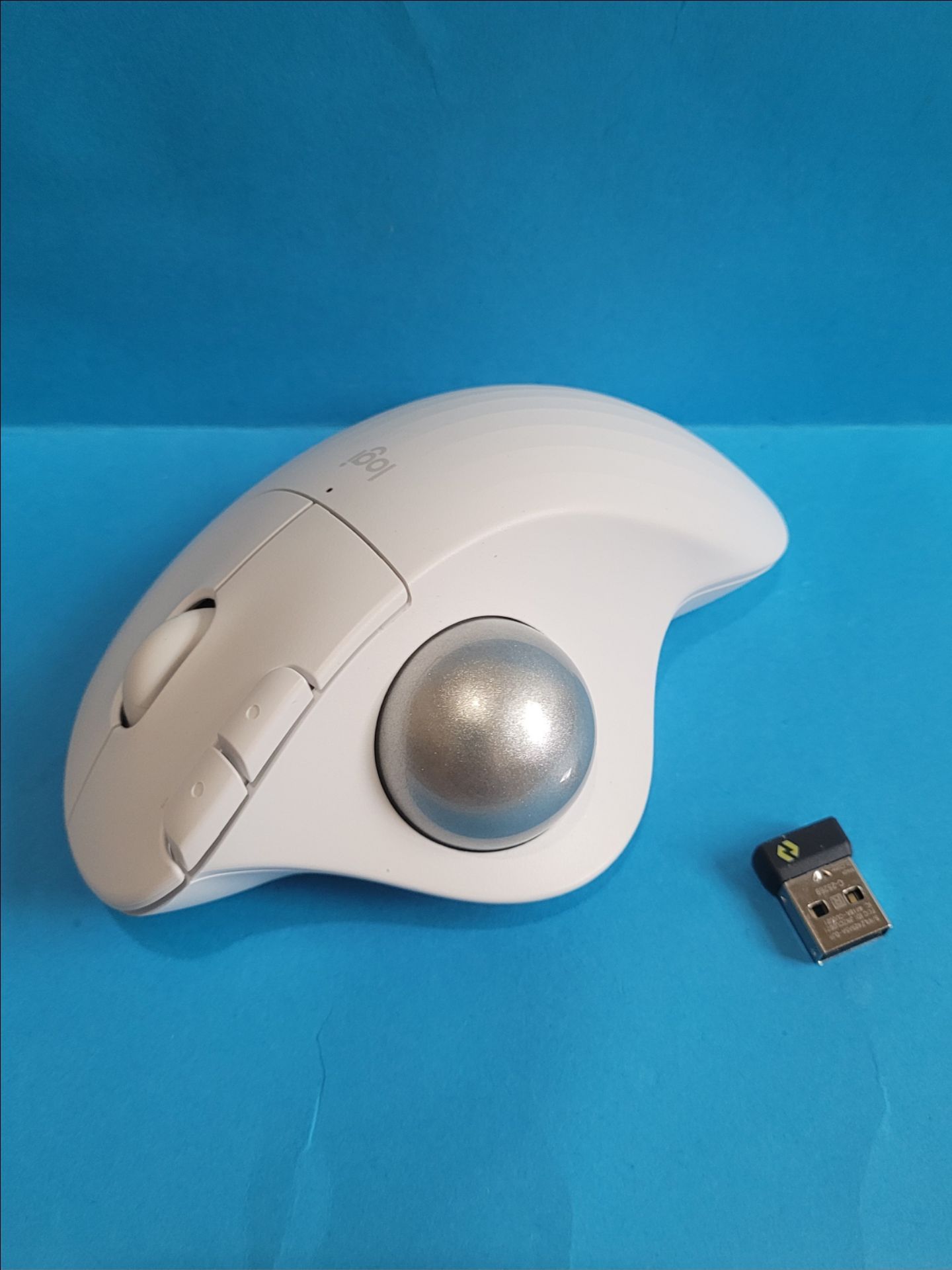 [Near Mint] Logitech Ergo M575 Ergonomic Wireless Trackball Mouse W ...