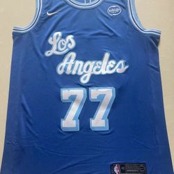 Los Angeles Lakers 77 Luka Doncic Jersey Medium & Large