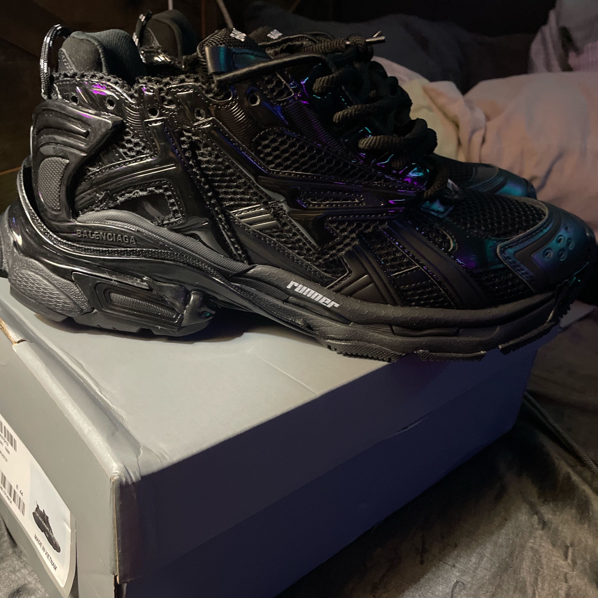 balenci runners sz 11