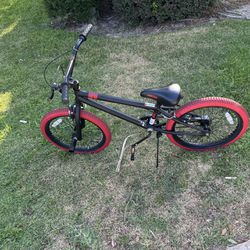 Kent Dread 20" Bike  - Red Tires
