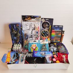 DINOSAUR BOY GIFT BOX, TEEN GIFT, BIRTHDAY GIFT, SELF-CARE GIFT, CHRISTMAS GIFT.