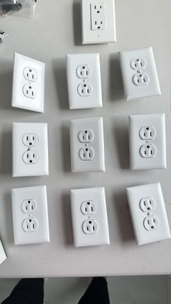 10 Duplex Electrical Receptacle Outlets, 20Amp 125V Wall Outlet,