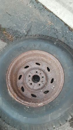Spare tire p235/75r15