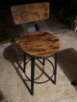 2 Bar Stools