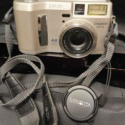 DiMAGE S414 4.0 MP digital camera.