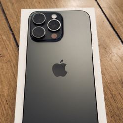 iPhone 15 Pro Max 256GB Titanium Black Unlocked 