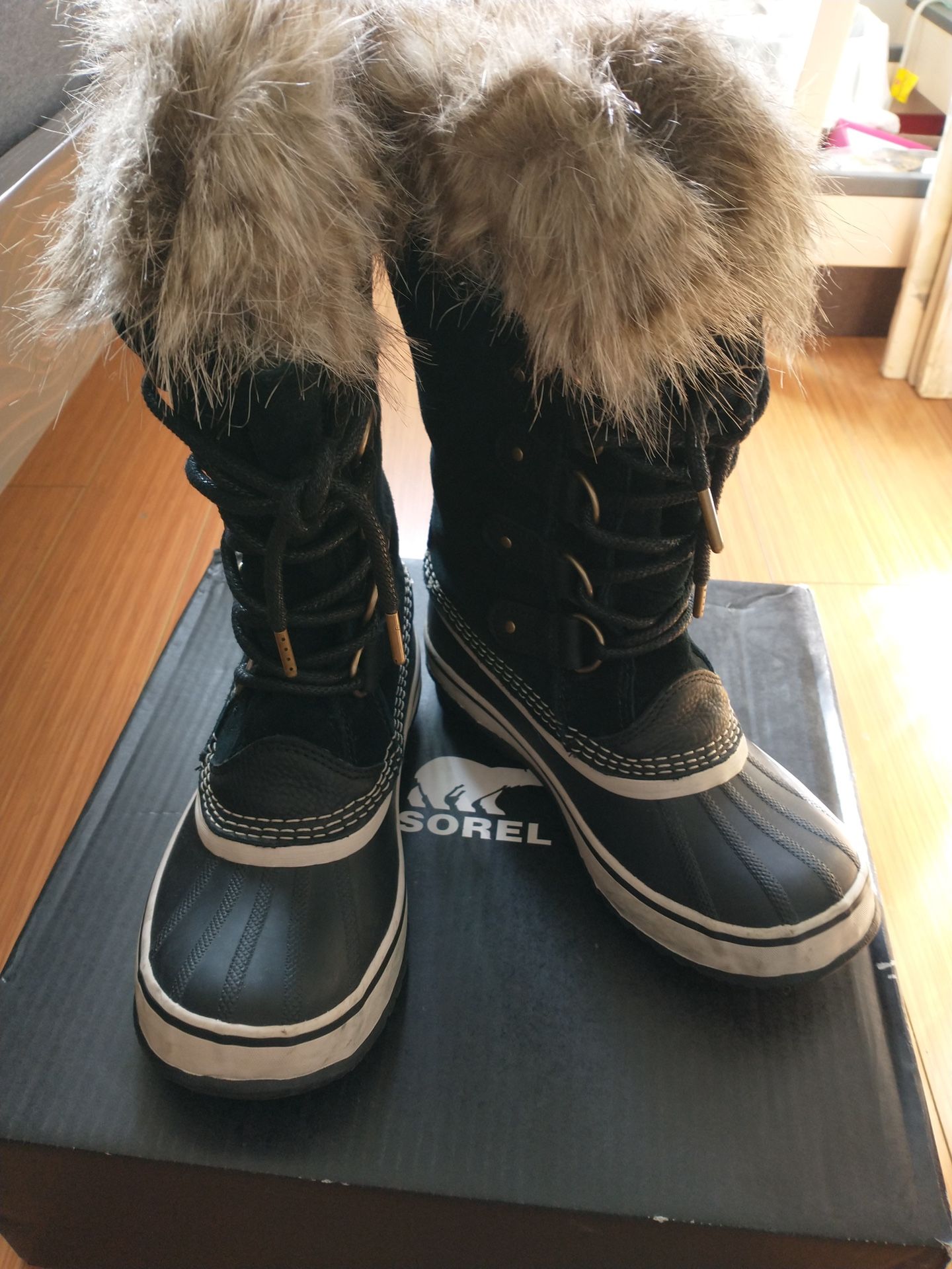 SOREL Women's Waterproof Boot, Joan of Arctic, size 7