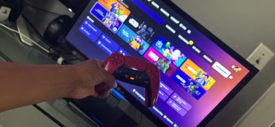 Ps5 control and LG flatron monitor